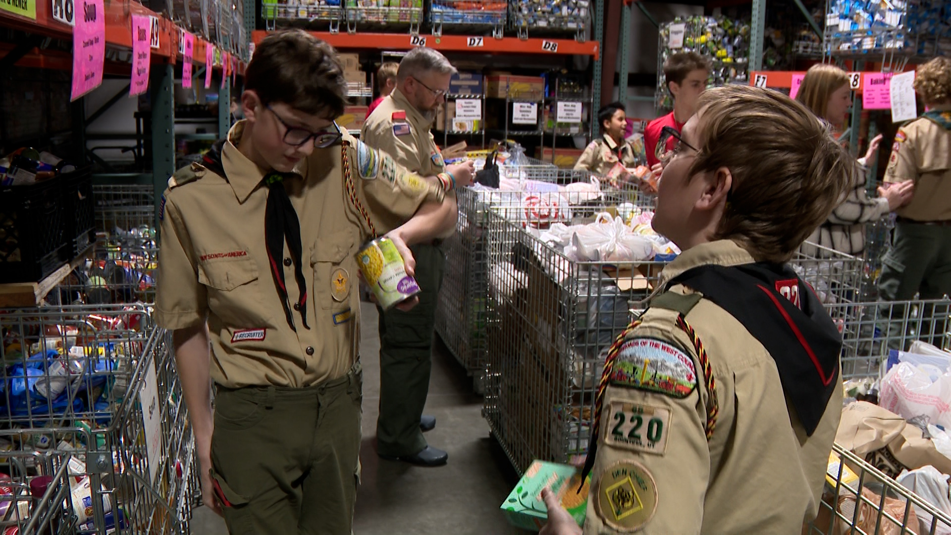 Food pantries, families still feel the impact of shutdown and economy as holidays draw near