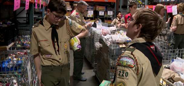 Food pantries, families still feel the impact of shutdown and economy as holidays draw near