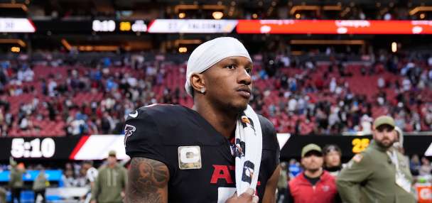 Falcons quarterback Penix will have season-ending knee surgery, leaving Cousins as starter