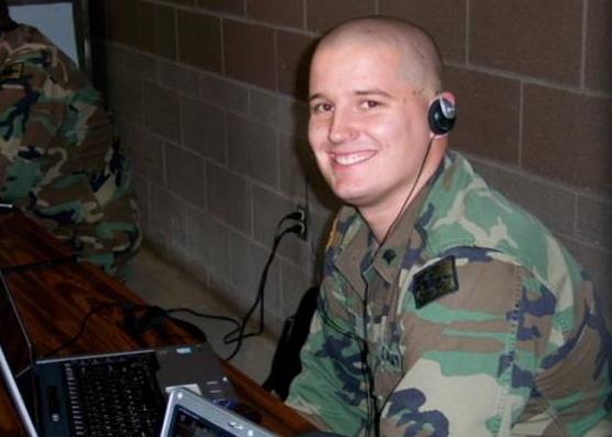 Wounded soldier returns home for Christmas