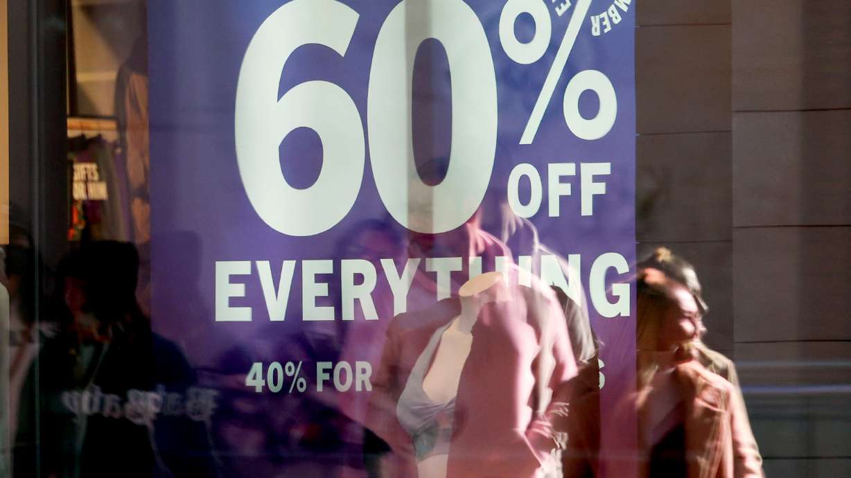 Shoppers at City Creek Center in Salt Lake City on Nov. 25, 2022. Despite U.S. economic conditions, the 2025 holiday shopping season will easily top last year's spending volumes.