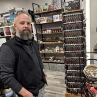 Analyst: Holiday discounts won't be as deep due to tariffs