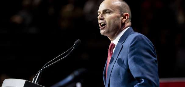 Lee proposes change to keep immigrant suspects 'from fleeing and failing to appear for trial'