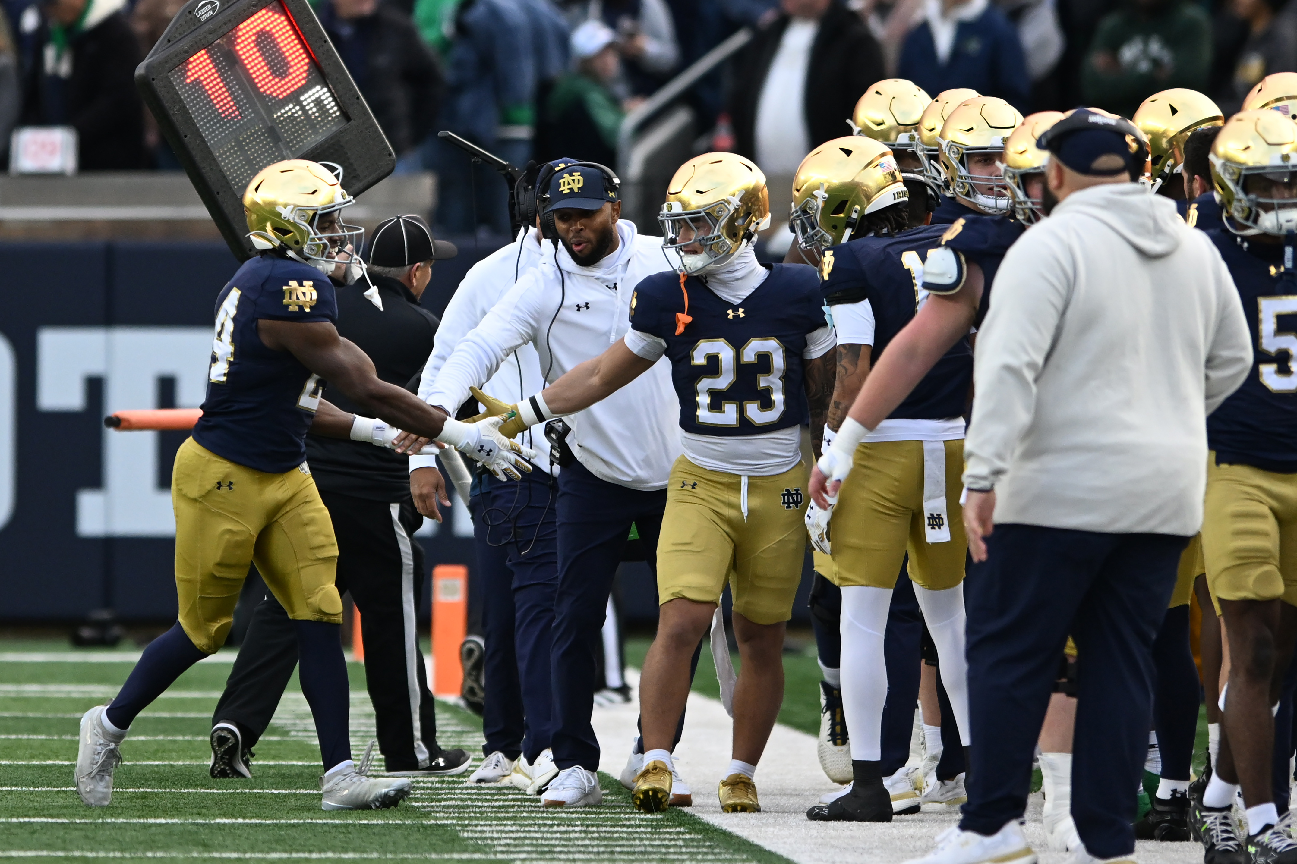 CFP and Pac-12 legacy bowl projections: How will the committee handle Notre Dame and Miami?
