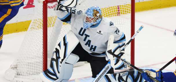 Keller, Vejmelka lead Mammoth to 4-1 win over Detroit