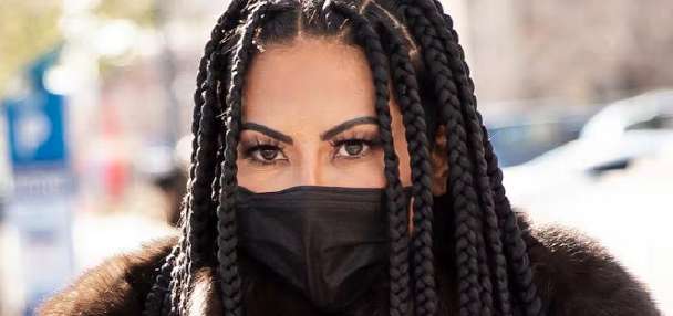 Top Features story anchor