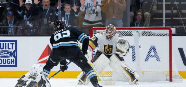 Cooley scores 4 straight goals in 5-point night in Mammoth's 5-1 win over Golden Knights