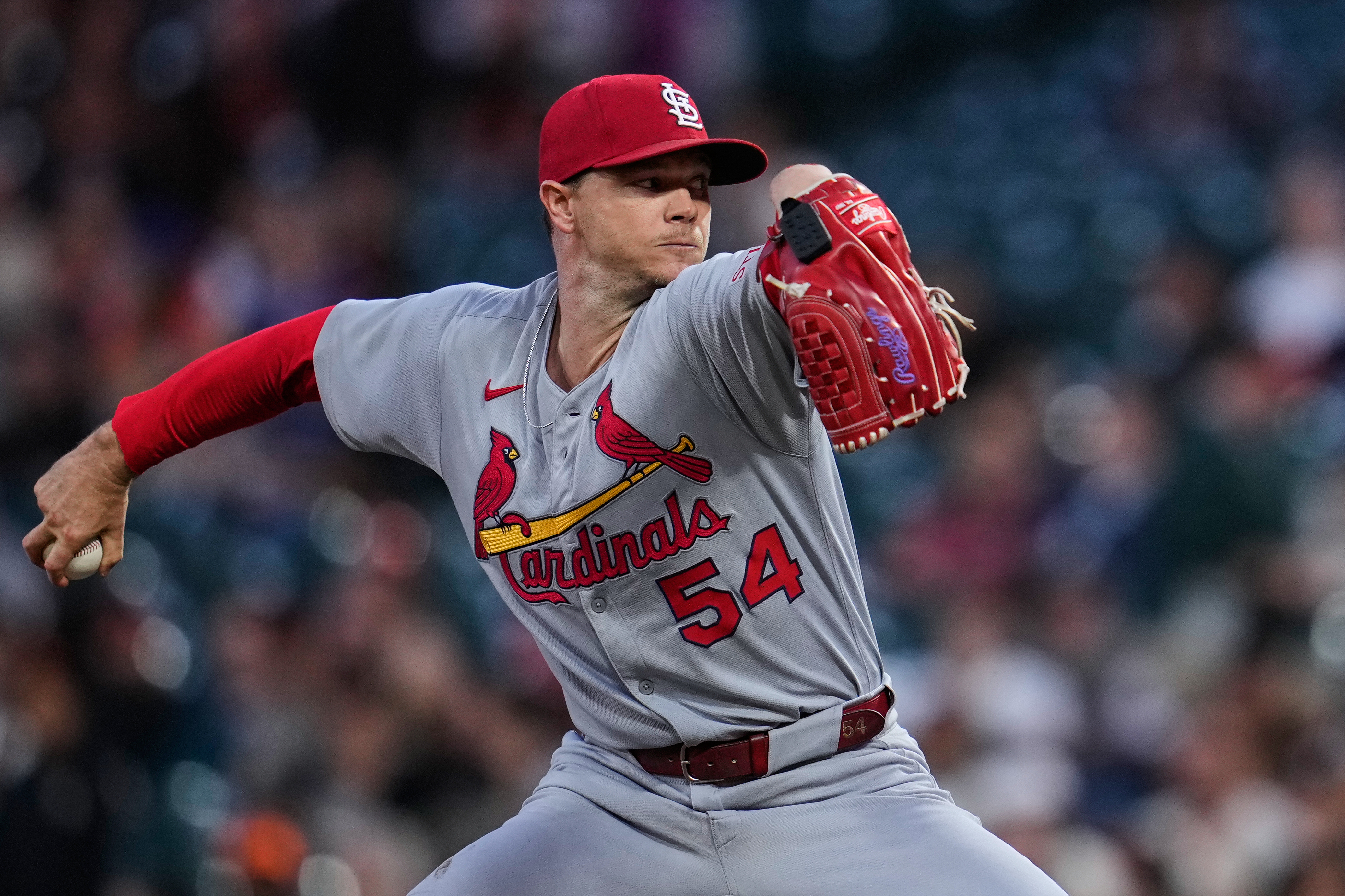 Red Sox acquire right-hander Sonny Gray from the Cardinals