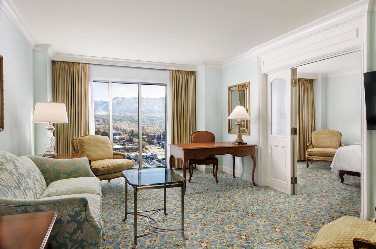Elevate your stay: Luxurious accommodations and dining in the heart of Salt Lake City