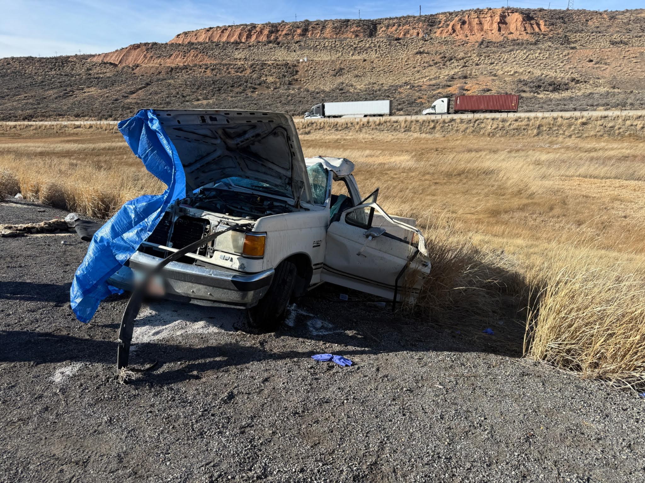 Teen killed in rollover crash near Utah-Wyoming border 