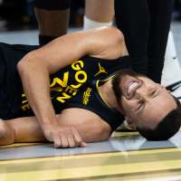 Warriors star Stephen Curry will be sidelined at least a week with a quad injury
