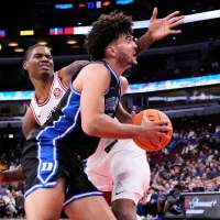 Cameron Boozer scores 35 points as No. 4 Duke tops No. 22 Arkansas 80-71