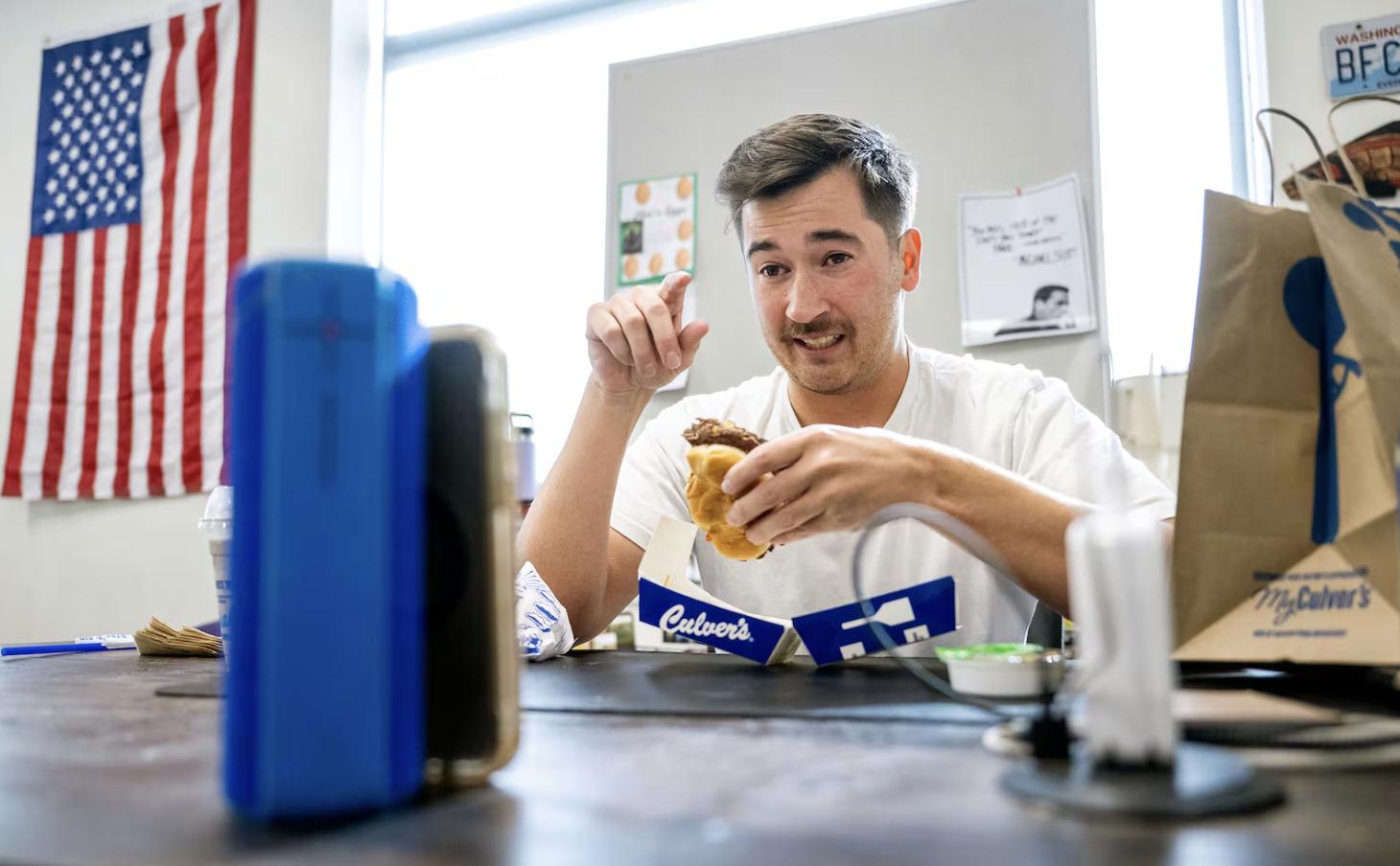 Teacher by day, TikToker by lunch break: Lehi High teacher has 2.2M-person classroom