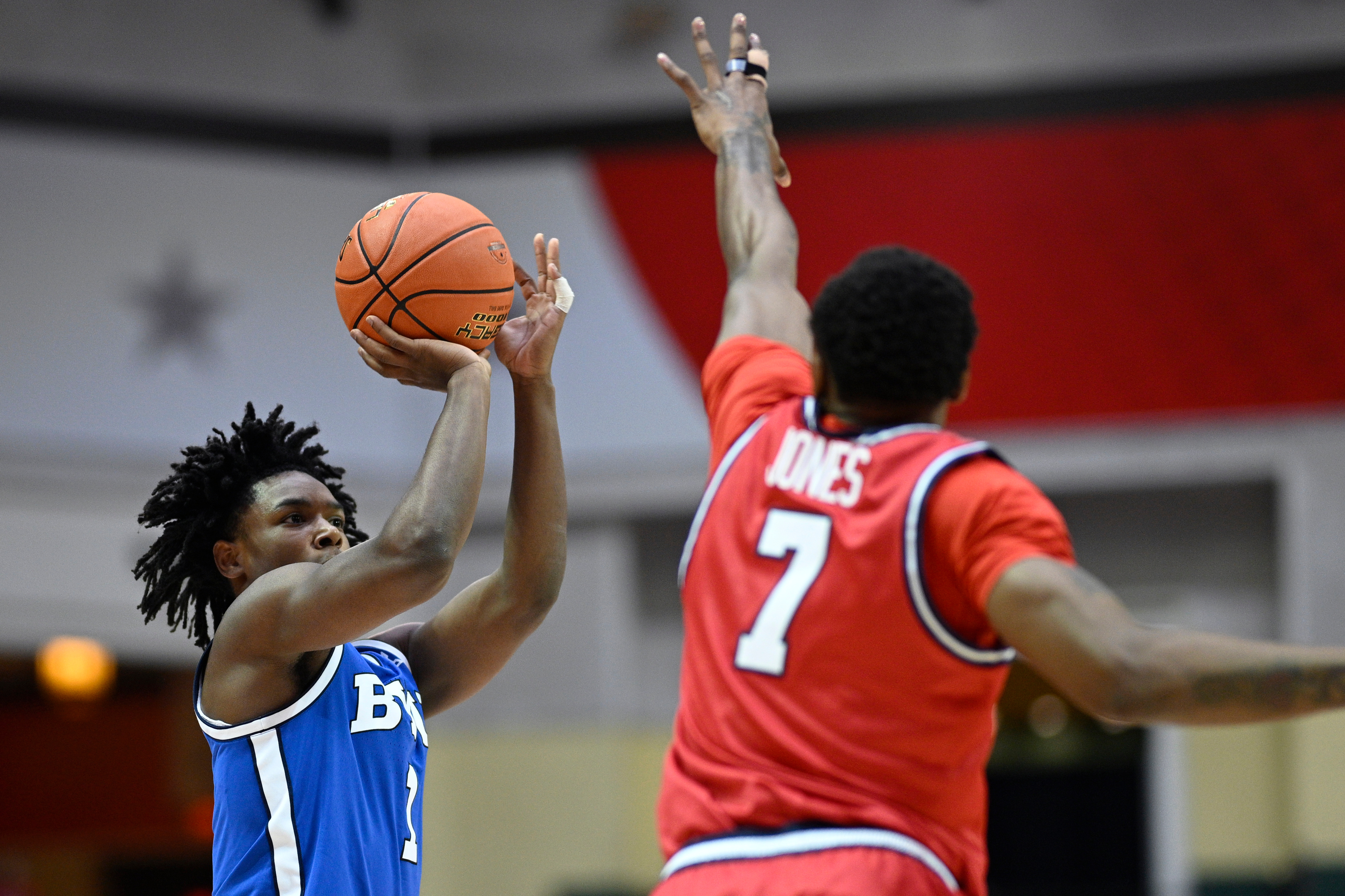 BYU's 'Big 3' score 70 as No. 9 Cougars top Dayton for 6-1 start