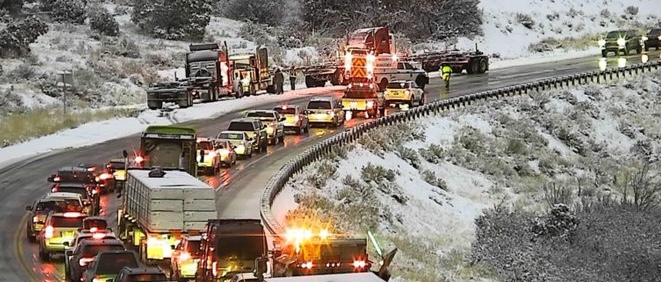Multiple crashes close part of US 6