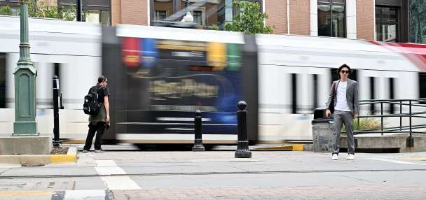 'Don't tread on our TRAX': Sen. Mike Lee leads bipartisan bill to speed up transit projects