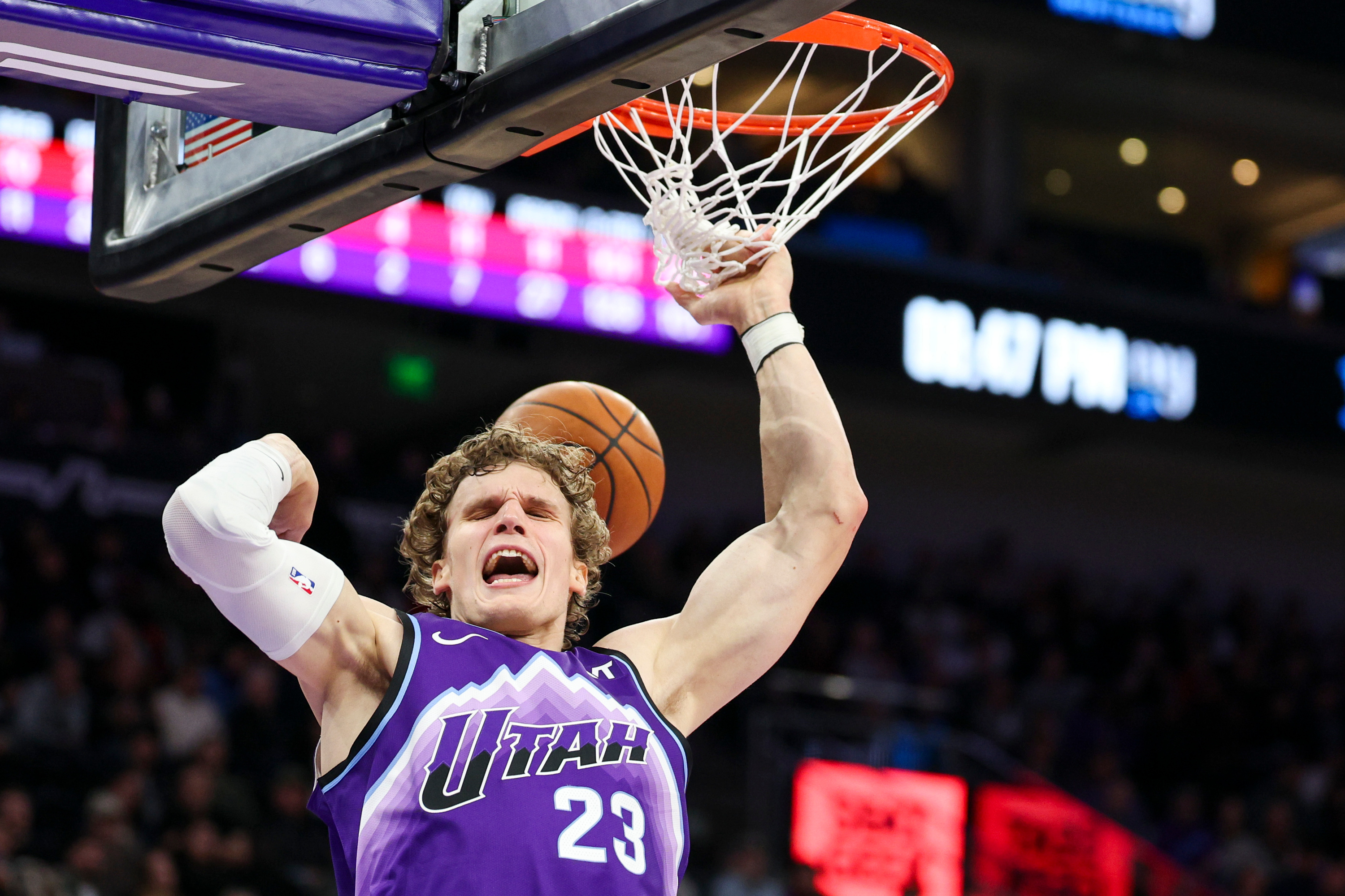 Markkanen, George lead Jazz in rally past Brooklyn for come-from-behind win