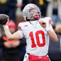 Sayin, Mendoza chase Big Ten title and Heisman Trophy when No. 1 Ohio St faces No. 2 Indiana