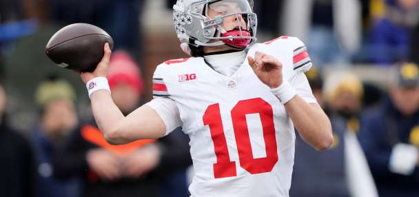 Sayin, Mendoza chase Big Ten title and Heisman Trophy when No. 1 Ohio St faces No. 2 Indiana