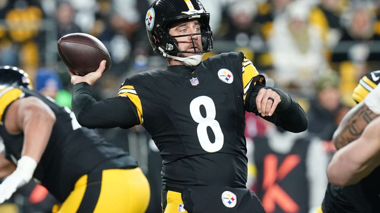 Pittsburgh Steelers quarterback Aaron Rodgers (8) throws during the first half of an NFL football game against the Buffalo Bills Sunday, Nov. 30, 2025, in Pittsburgh.