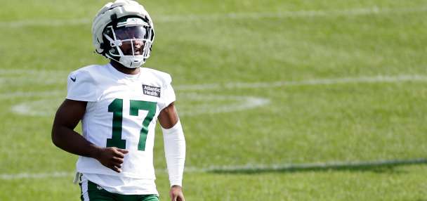 New York Jets' Kris Boyd surprises teammates with return after being shot