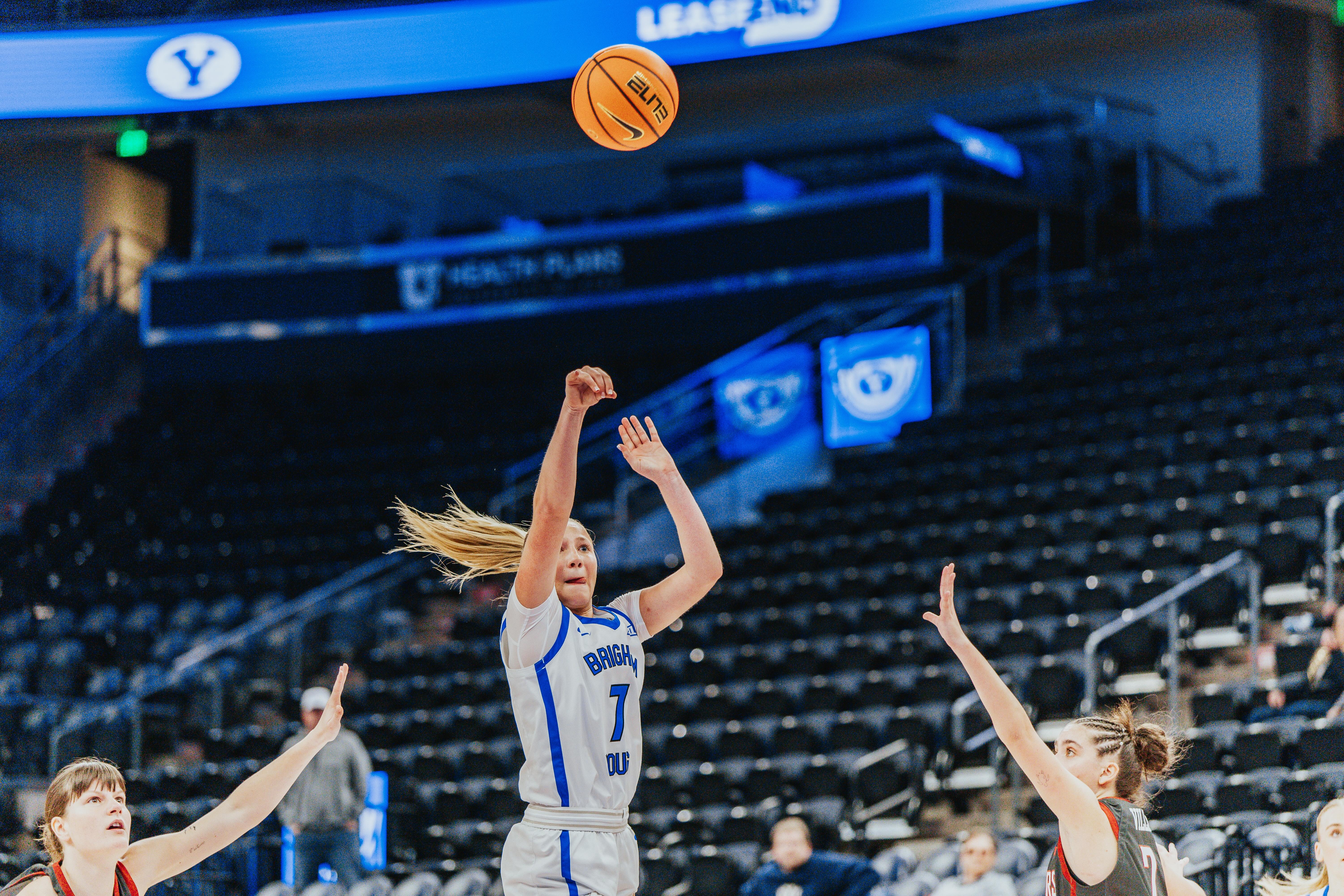 Freshmen learning on the fly for 8-1 BYU women's basketball