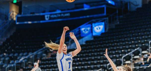 Freshmen learning on the fly for 8-1 BYU women's basketball