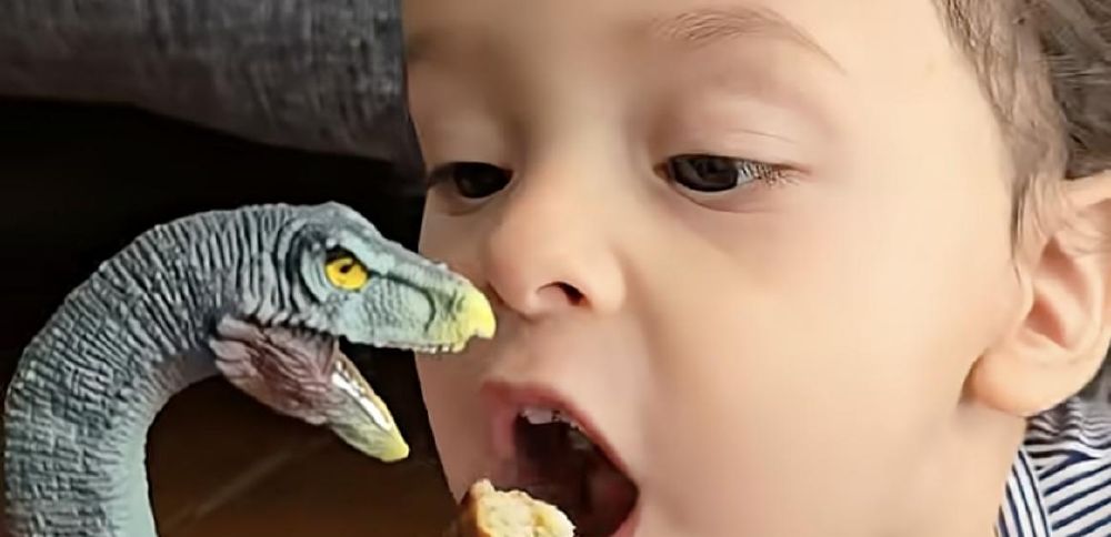 Have You Seen This? Toddler prefers food served on dinosaur claws