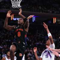 Historic 1st quarter performance helps Knicks blitz Jazz 146-112