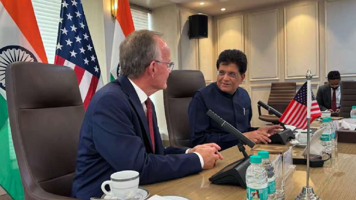 Utah Senate President Stuart Adams with Indian Commerce Minister Piyush Goyal in New Delhi.