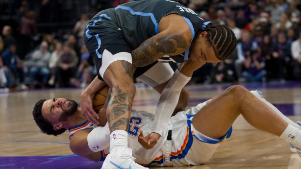 Thunder strengthen to 23-1 with fifteenth directly victory, routing Jazz 131-101 Thunder strengthen to 23-1 with fifteenth directly victory, routing Jazz 131-101