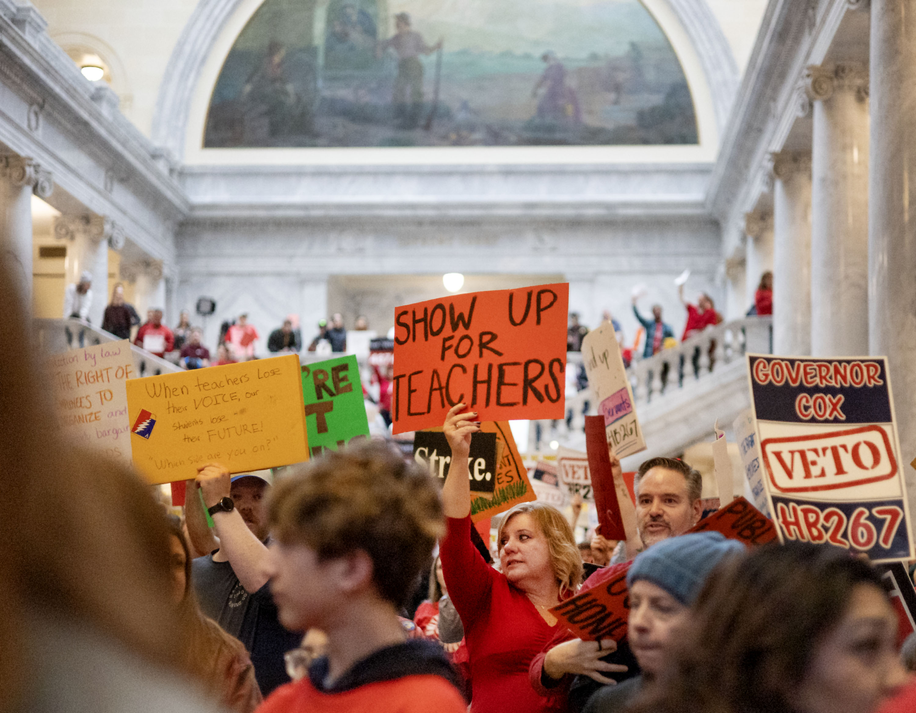 Union leaders optimistic as Utah lawmakers move to repeal bargaining ban
