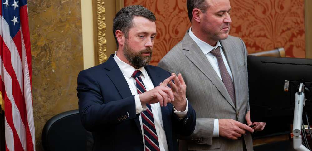 Utah Legislature passes resolution condemning judges, repeals anti-bargaining law