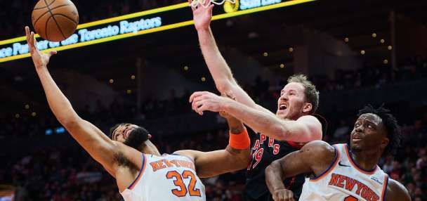 Brunson scores 35 points as Knicks rout Raptors 117-101 to reach NBA Cup semifinals for first time