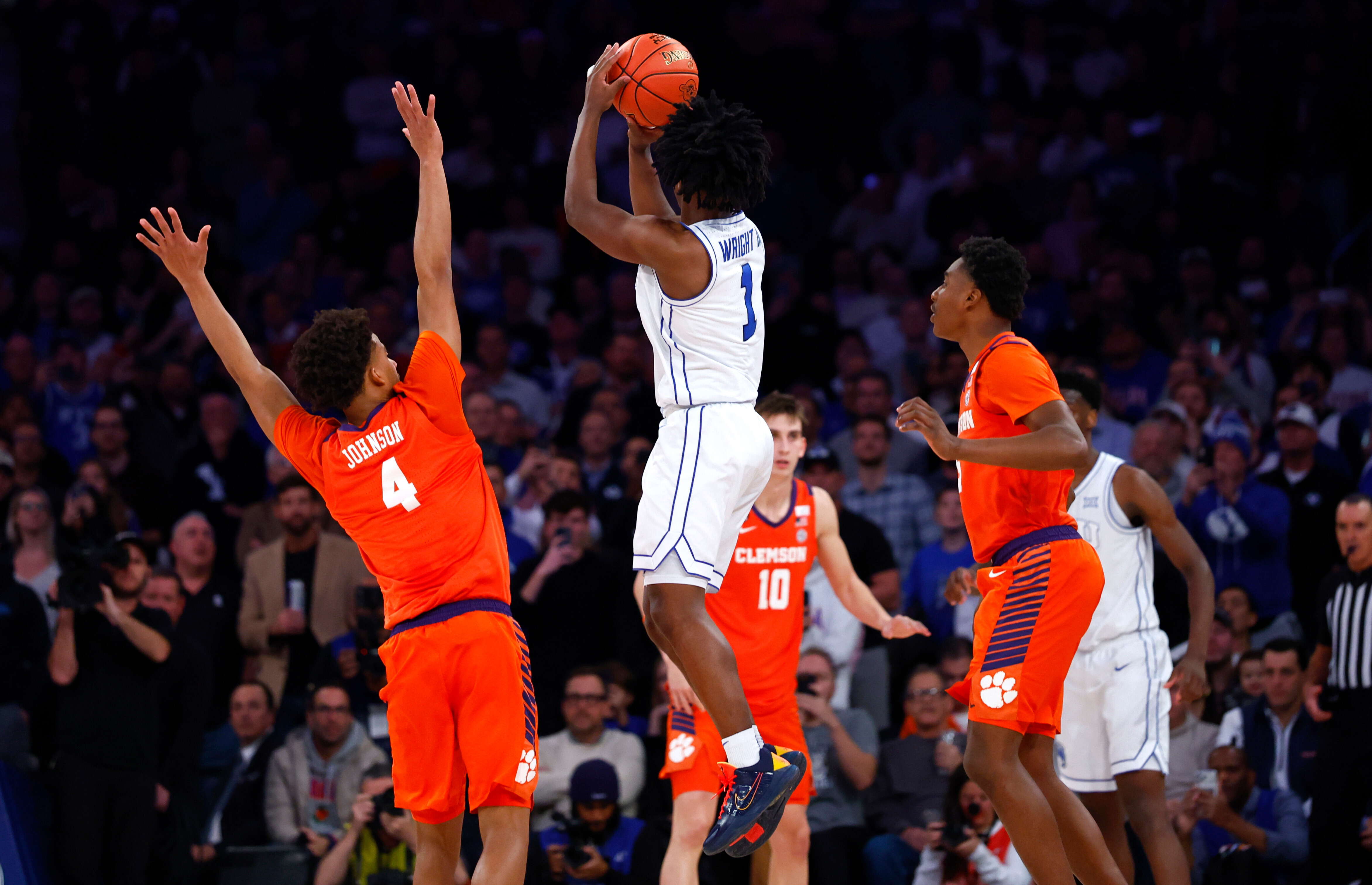 Wright hits winning 3 at buzzer and Dybantsa scores 28 as No. 10 BYU rallies past Clemson 67-64