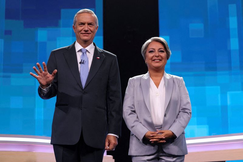 Top World story anchor