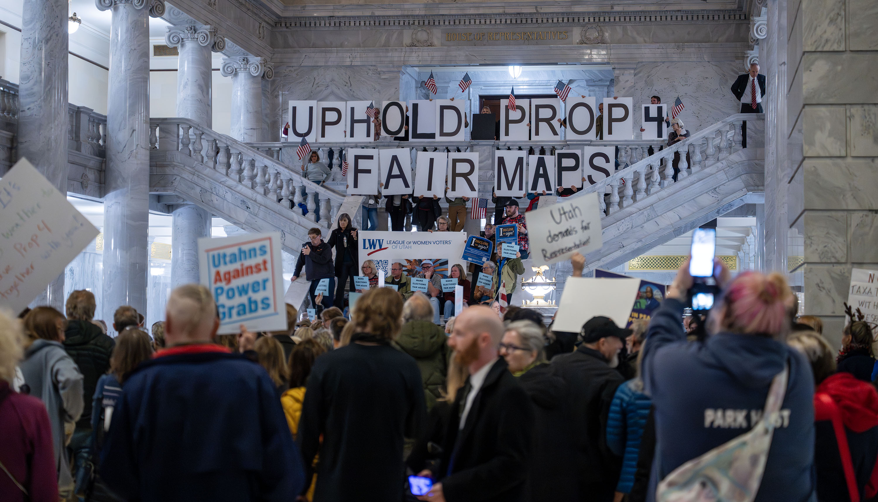 Who should draw the congressional maps? Here's what voters and Constitution say