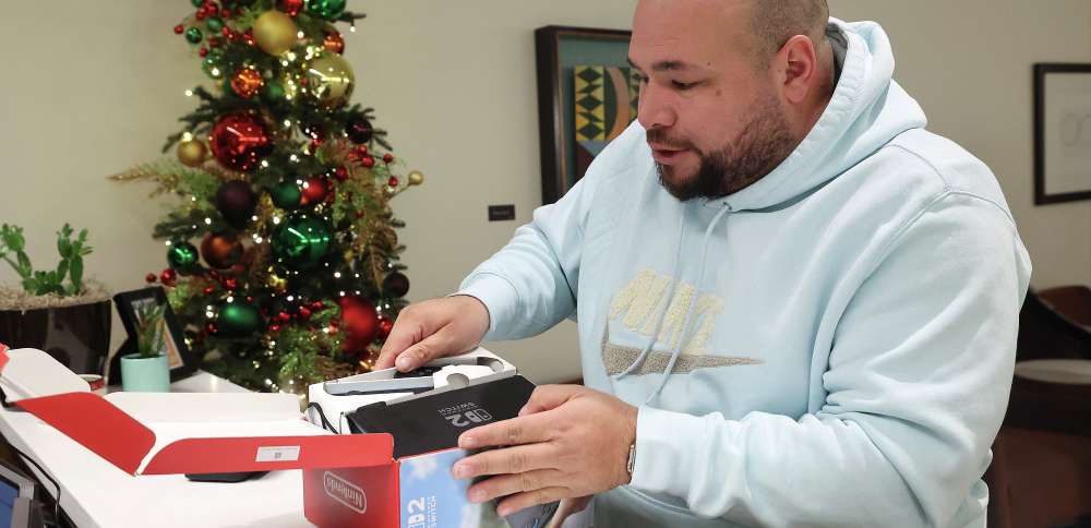 Returning items to their rightful owners: Inside Salt Lake City airport's lost and found