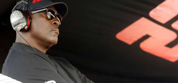 NASCAR settles federal antitrust case filed by 2 of its teams, one owned by NBA great Michael Jordan