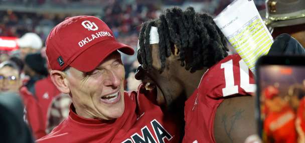 Brent Venables' aggressive defense gives Oklahoma a different look than past Sooners playoff teams