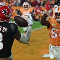 Pitts' performance is most productive by NFL tight end since 1996, helps Falcons beat Bucs