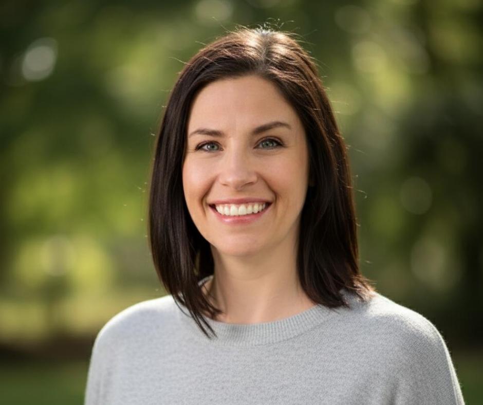 Emily Buss won a preference poll on Thursday to replace state Sen. Daniel Thatcher, of the Utah Forward Party, in Senate District 11.