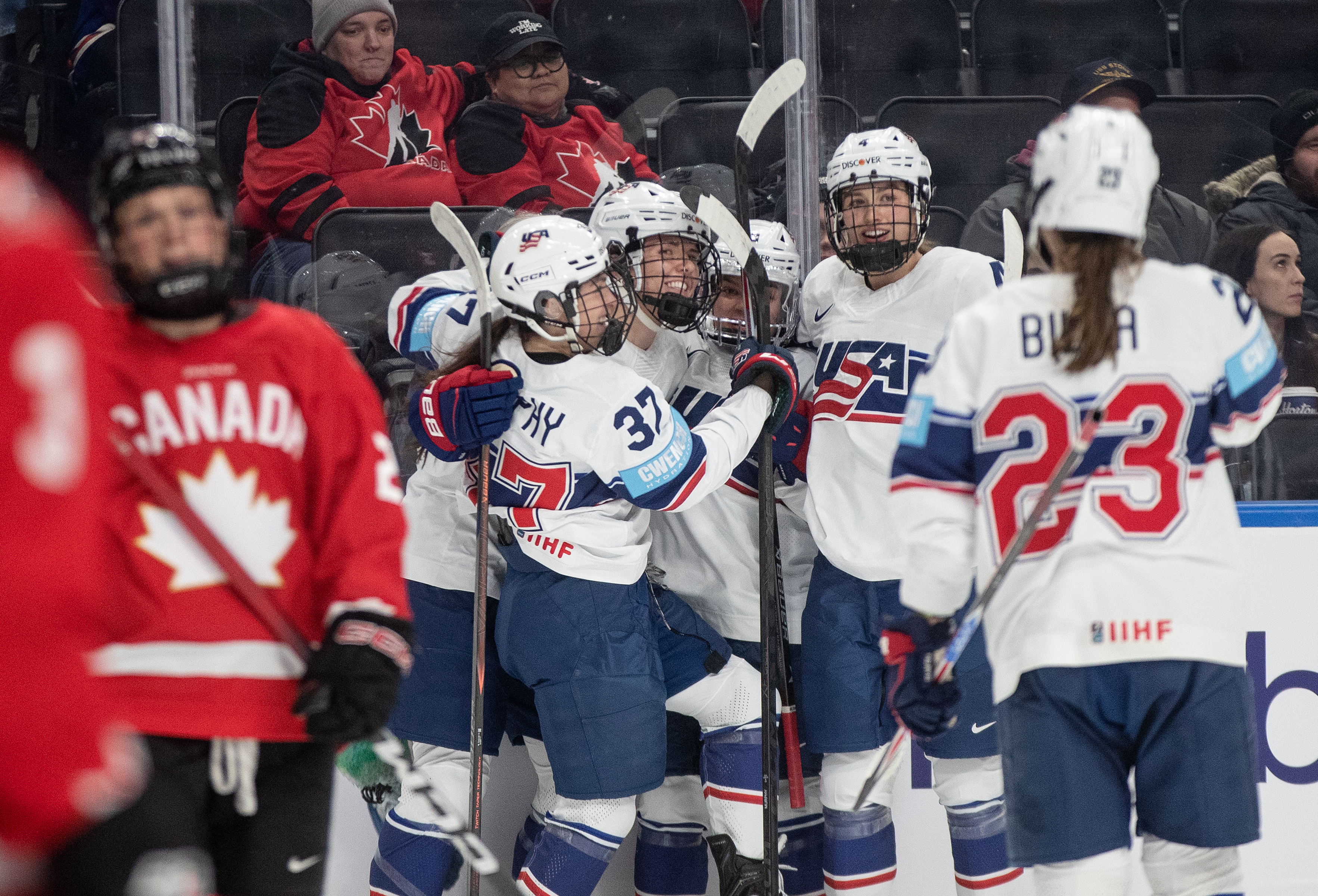 Canadian concerns growing over whether women's hockey team can defend Olympic title vs. US