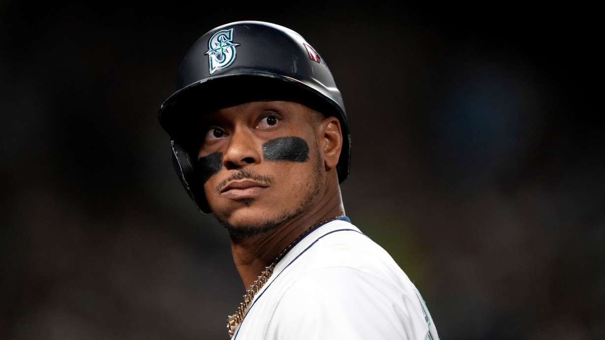 FILE - Seattle Mariners' Jorge Polanco walks to the dugout after a fly out against the Toronto Blue Jays during the fourth inning in Game 4 of baseball's American League Championship Series, in Seattle, Oct. 16, 2025.