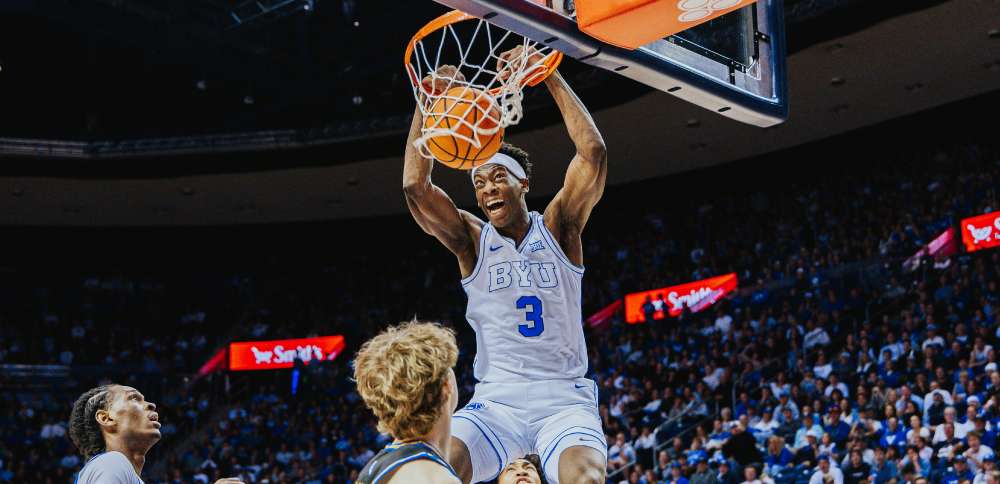 No. 10 Cougars cruise to 6th straight win, beat UC Riverside at home