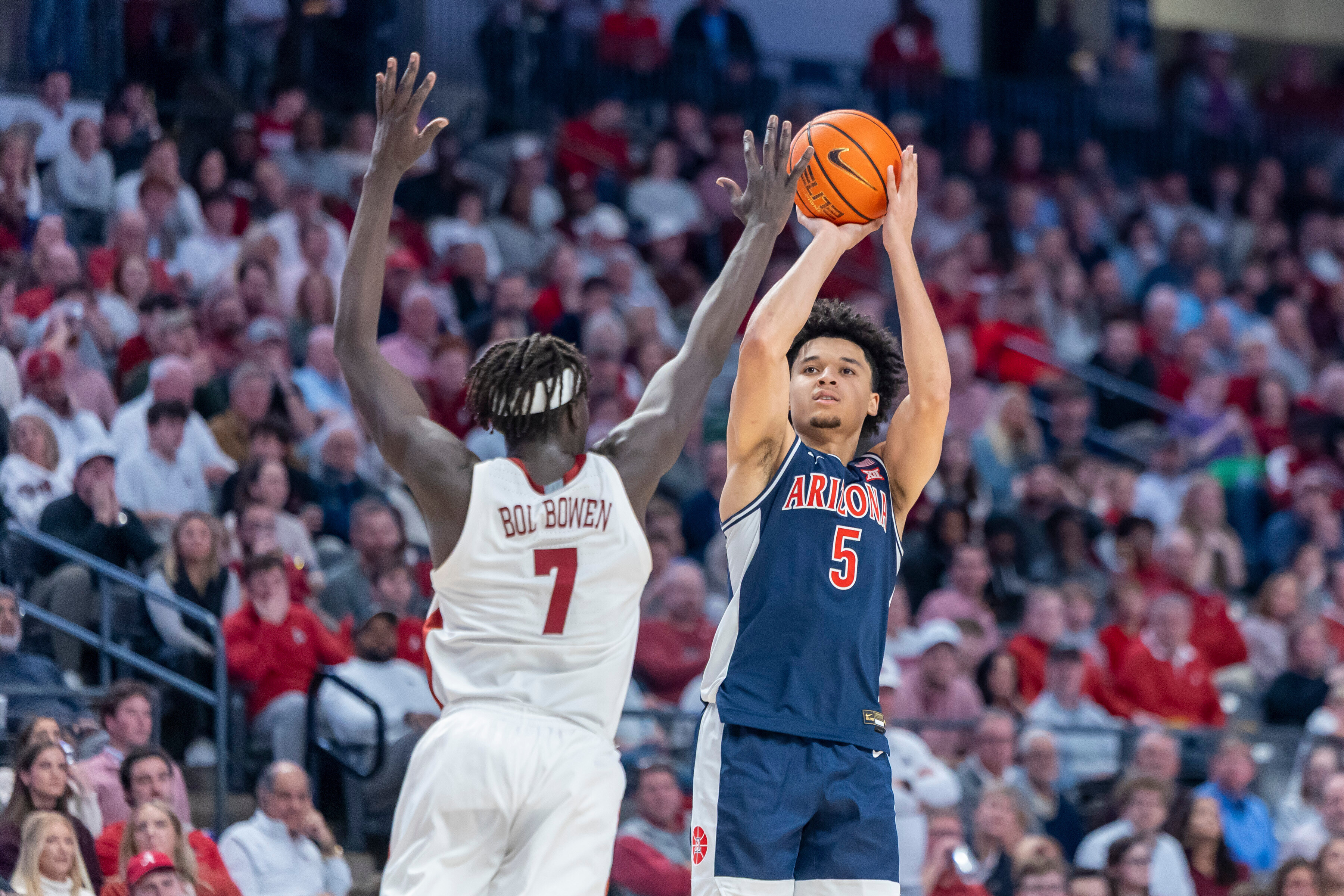 Burries scores 28 points as No. 1 Arizona rallies from halftime deficit to beat No. 12 Alabama 96-75