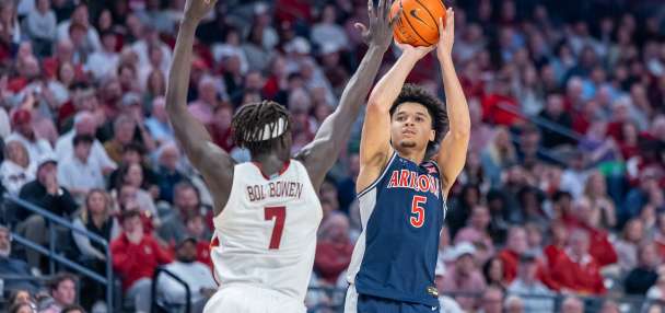Burries scores 28 points as No. 1 Arizona rallies from halftime deficit to beat No. 12 Alabama 96-75