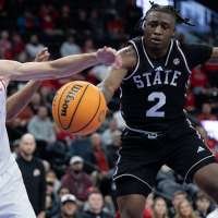Mississippi State uses 20-2 run to pull away from Runnin' Utes in Salt Lake Showcase