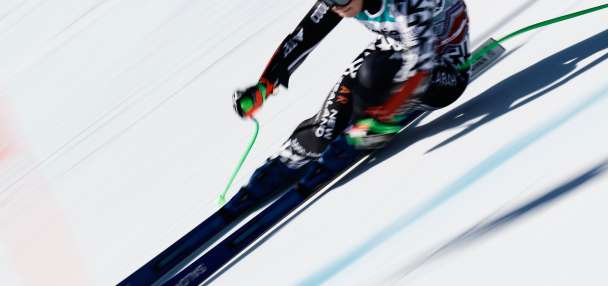 New Zealand skier Alice Robinson leads World Cup super-G; Lindsey Vonn 4th