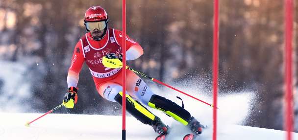 Swiss skier Loic Meillard leads 3 Norwegians in 1st run of Val d'Isere slalom